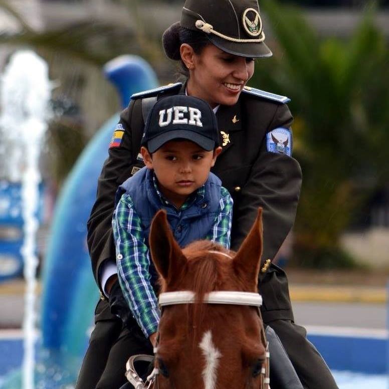 UER, al servicio y protección de la comunidad